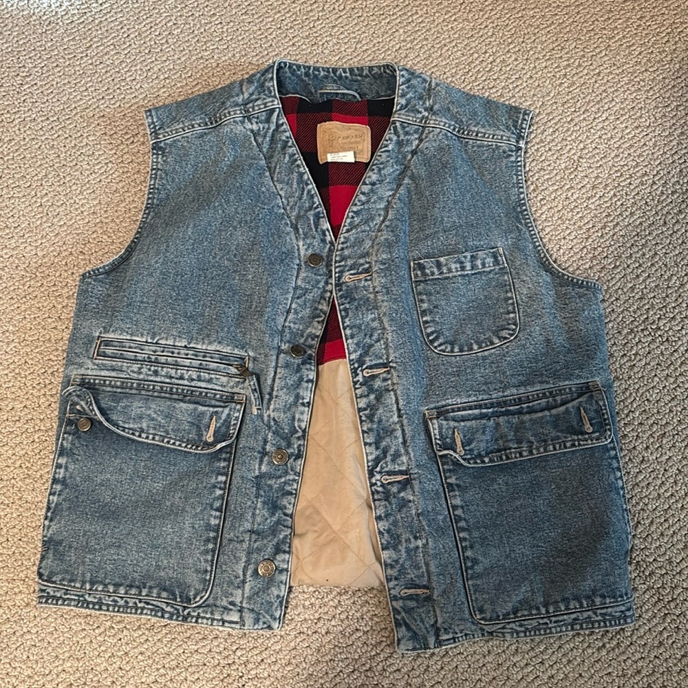 Vintage Gap denim flannel lined work chore utility vest. Possibly men’s?